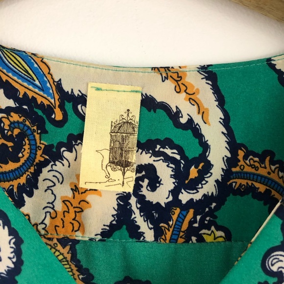 Sold Francesc’s green Gold Leaf  blouse size small - Picture 4 of 6